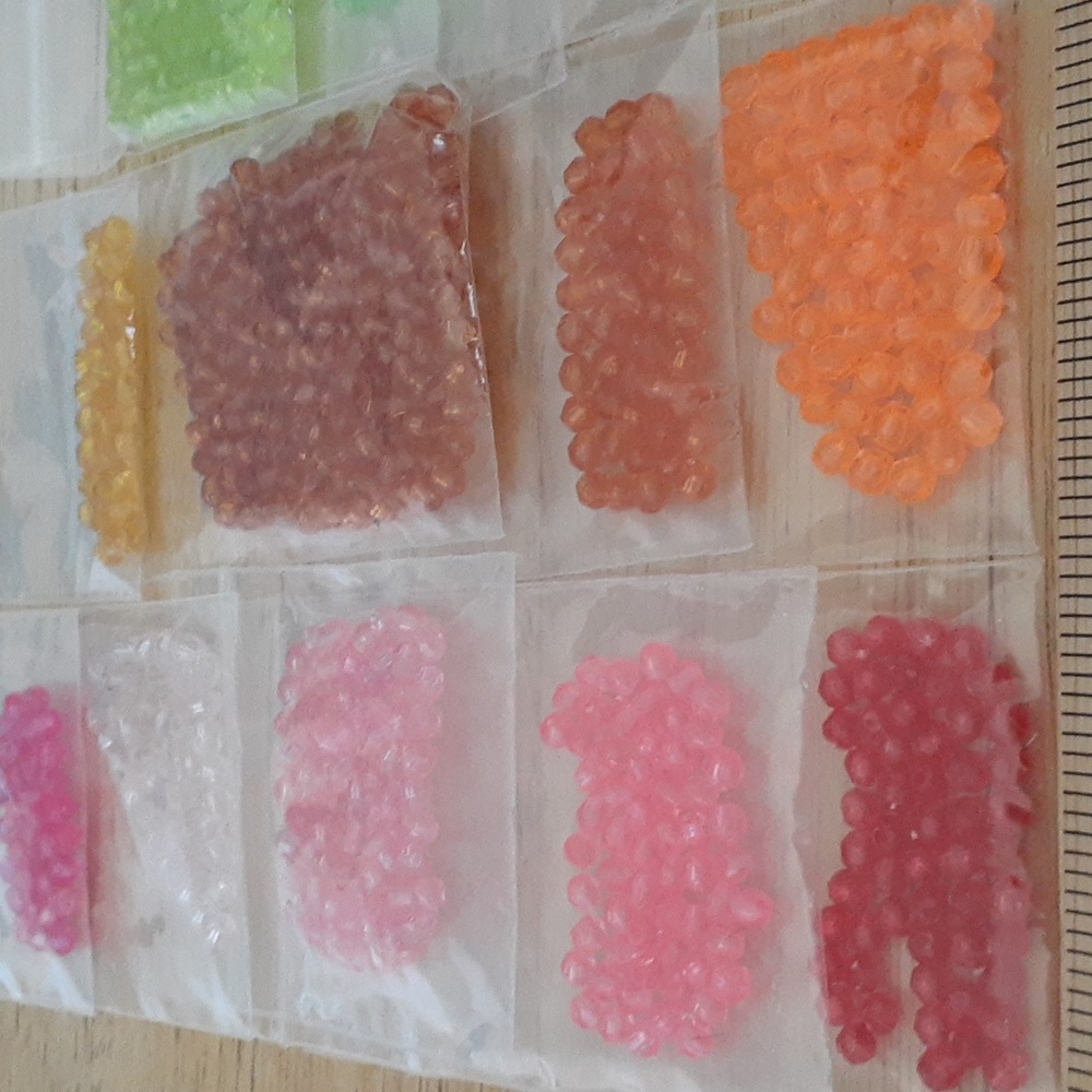 Colorful Bead Bundle R102 - Picture 4 of 6